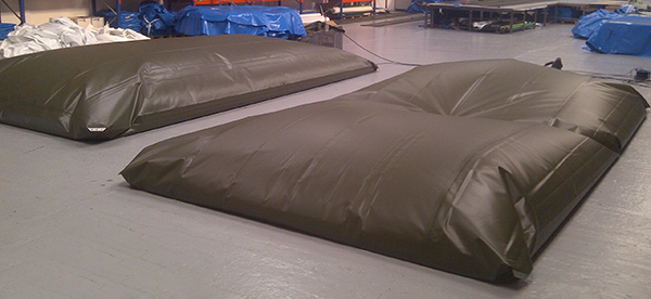 Foldable canvas water tanks for temporary storage of drinking water